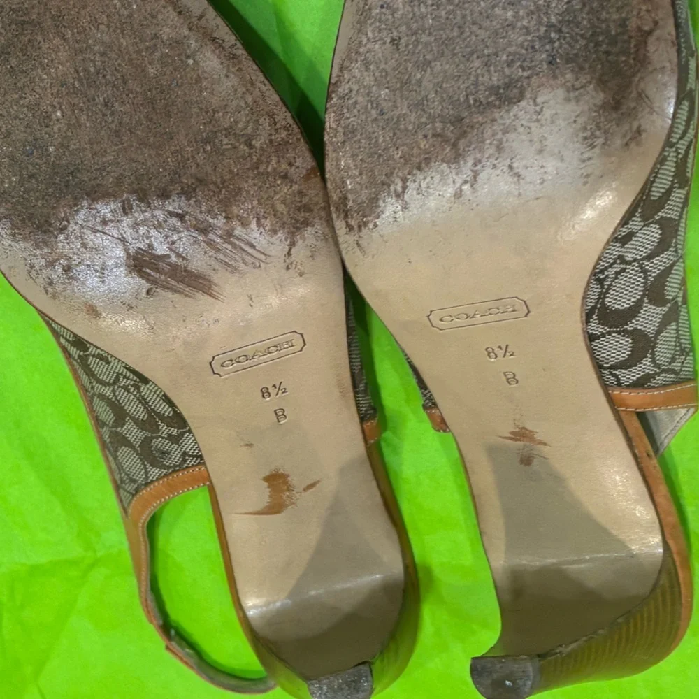 🌸 Vintage Coach sling back heels 🌸 - Picture 8 of 10